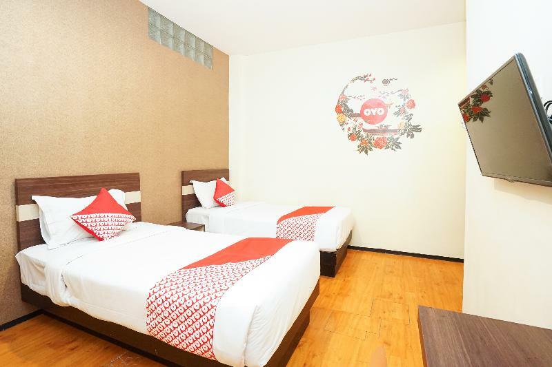 Hotel Oyo 275 Kita 2*